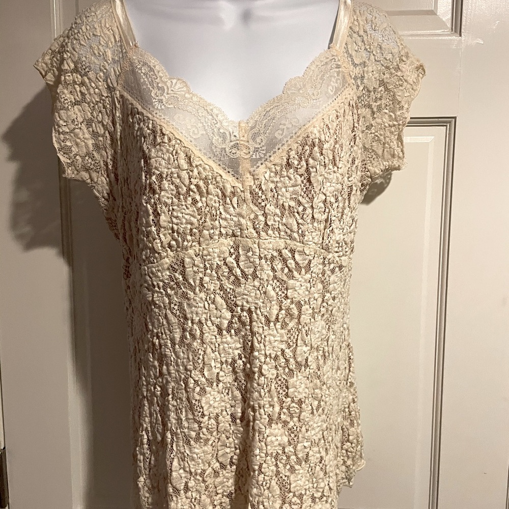 Cabi lace top size L